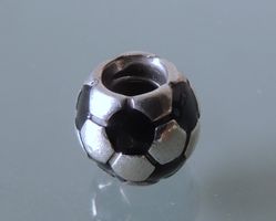Original PANDORA Silber 925 soccer ball charm Nr. 790406