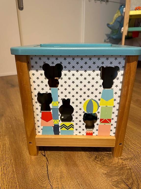 Jouets: Cube jeu vertbaudet  – D'occasion à Yens par flo214 3