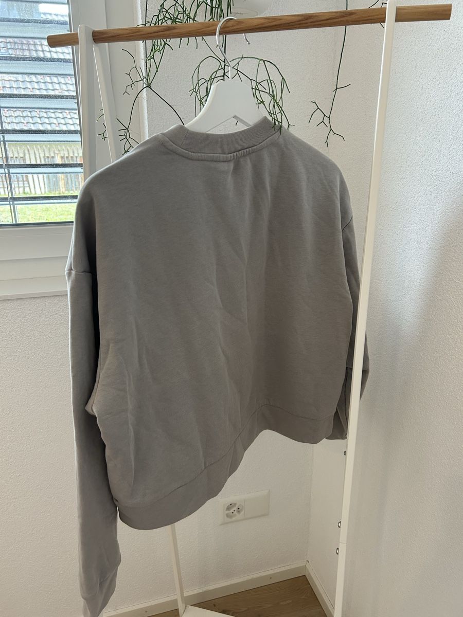 Puma Maglioni & Felpe: Puma Sweatshirt Grösse M – Usato da Niederhelfenschwil venduto da aur_ms6f 1