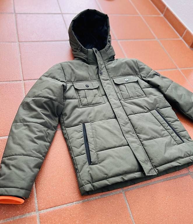 Giacche: Bellissima giacca Jack & Jones – Usato da Gentilino venduto da cmz144 1
