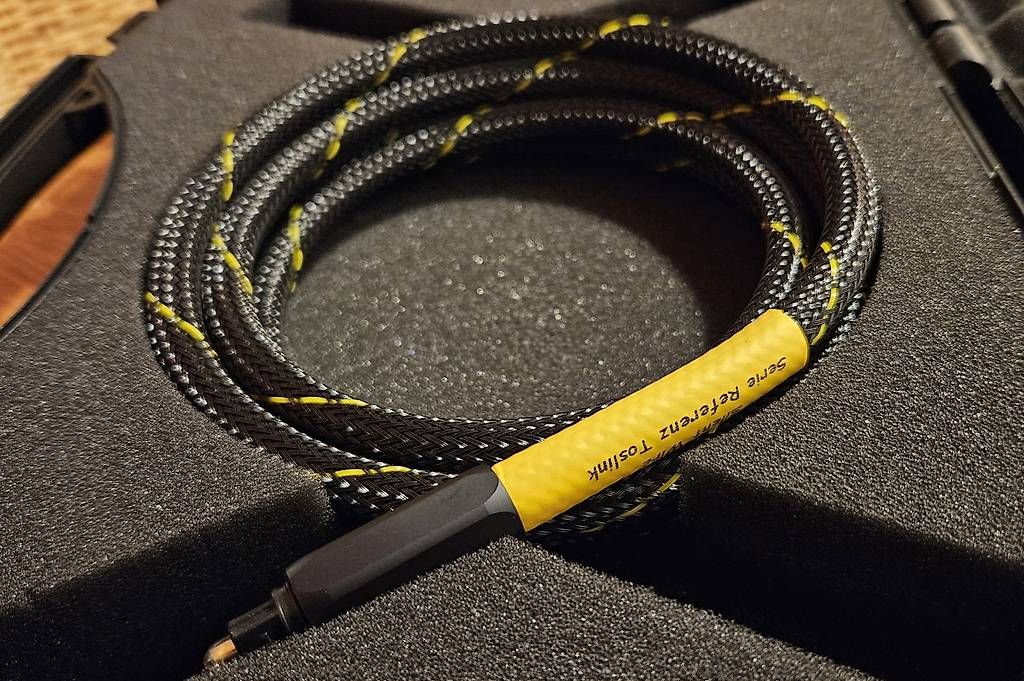 Cavi: Silent WIRE Digitalkabel Referenz Optical, Toslink 2 Meter – Nuovo e nell'imballaggio originale da Schliern b. Köniz venduto da FMB123