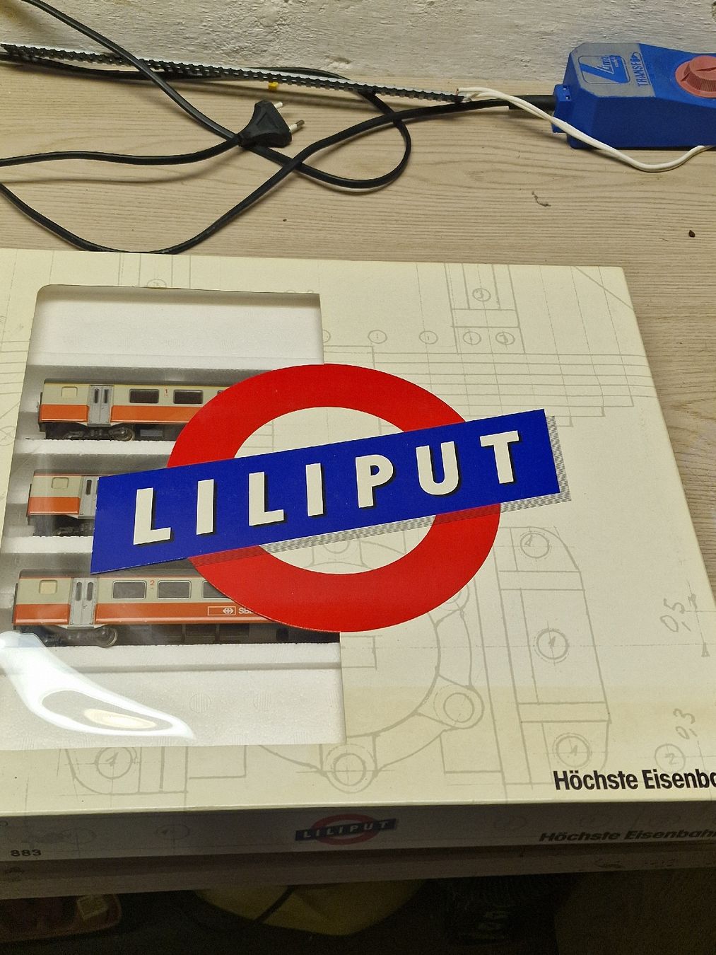Liliput Modelleisenbahnen: LILIPUT Eisenbahn Modell 3-teiliges Set – Gebraucht aus Herzogenbuchsee von ioa_zcm6 1