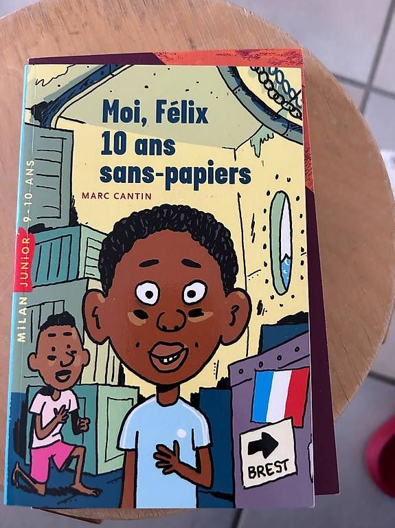 Libri: Libro "Moi, Félix 10 ans sans-papiers" – Usato da Bellinzona venduto da Tamara_Mihajlovic