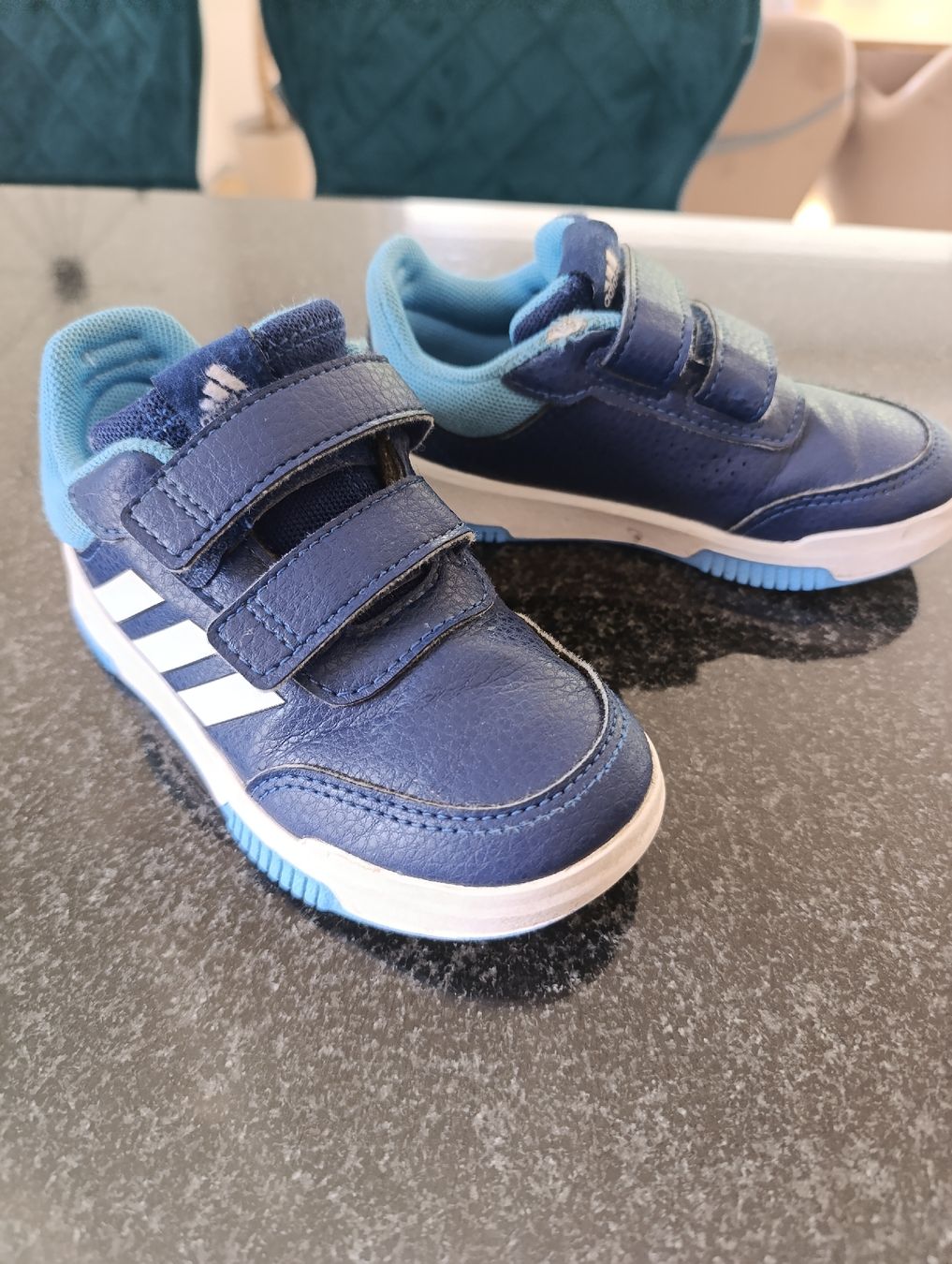 Adidas Chaussures garçon: Adidas Schuhe – Neuf (Voir description) à Ittigen par mih_vj86 1