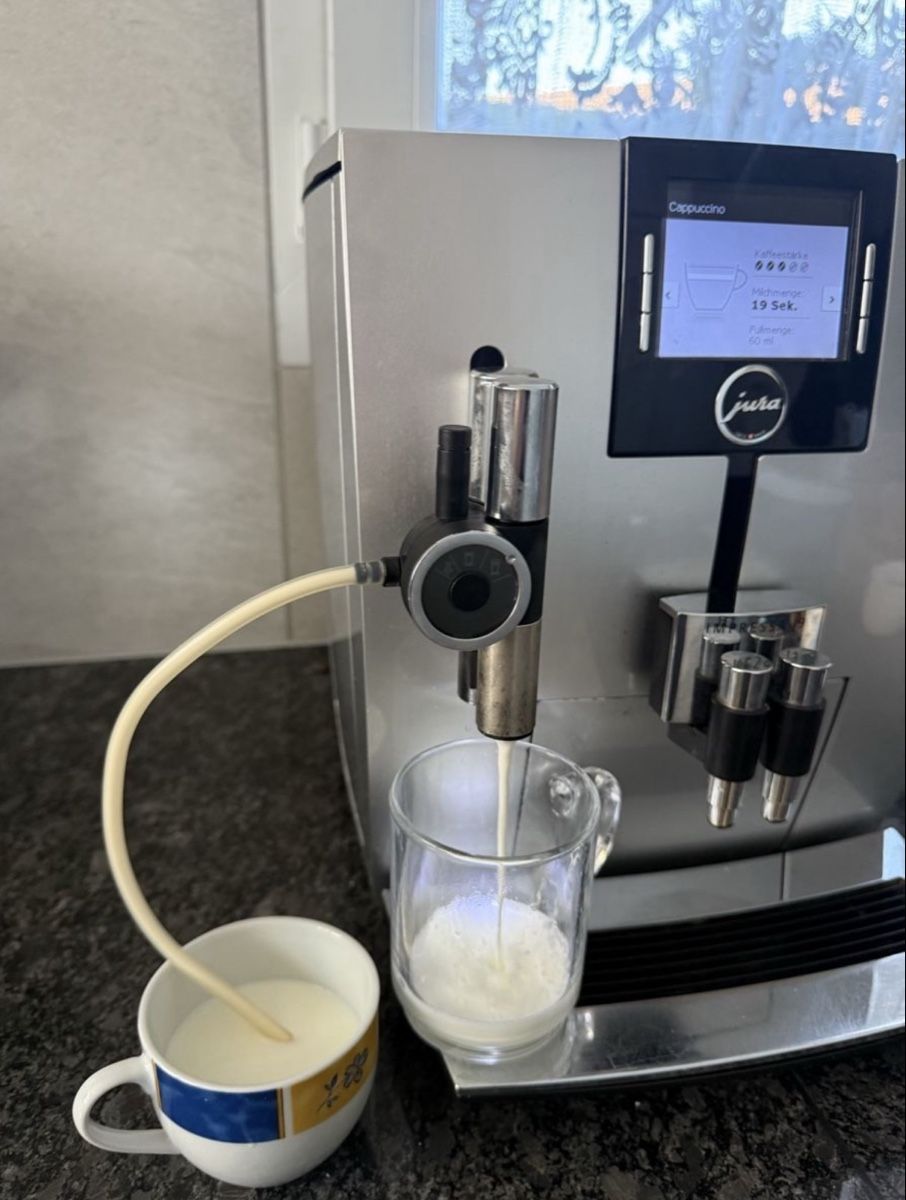 Jura Macchine per caffè & Macchine per espresso: Jura Impressa J9 – Usato da Buttikon SZ venduto da KaffeeGenussBronja 4