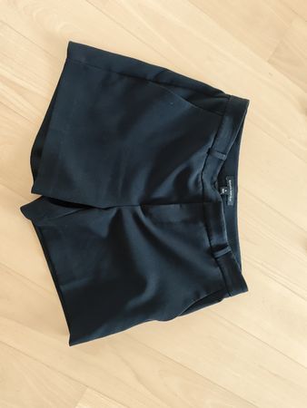 Kurze Hose Banana Republic schwarz Grösse 6 guter Zustand