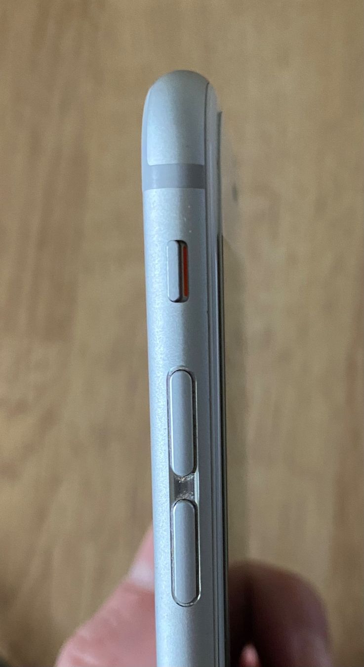Apple Telefoni cellulari / Smartphones: iPhone 6s silver 32GB – Usato da Rafz venduto da SaintCruz 3