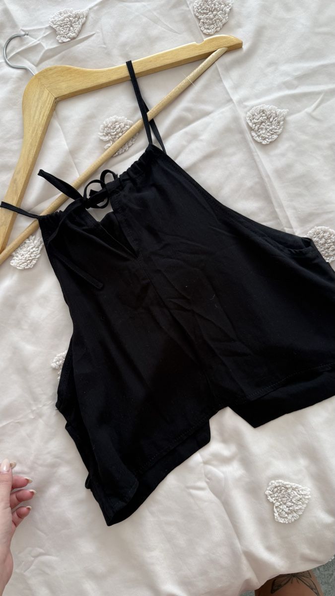 Shein Tops: Haut – Gebraucht aus Biel/Bienne von diana.diana 1