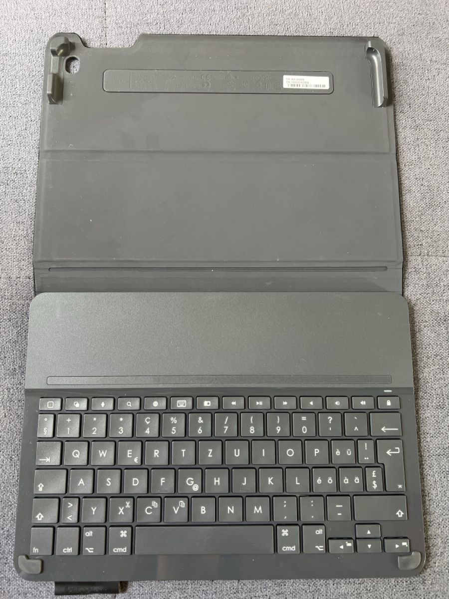 Logitech Tastiere: Étui de protection avec Clavier intégré pour IPad Air 2 – Nuovo (secondo la descrizione) da Courroux venduto da mar_82gk 1