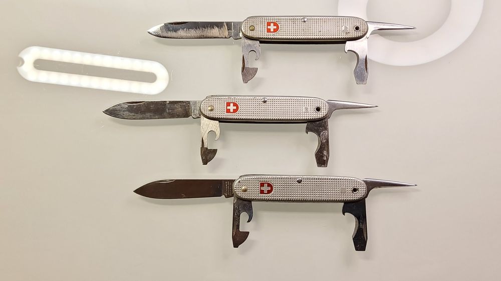 3 Couteaux militaire Victorinox Alox 82 83 88 | Kaufen auf Ricardo