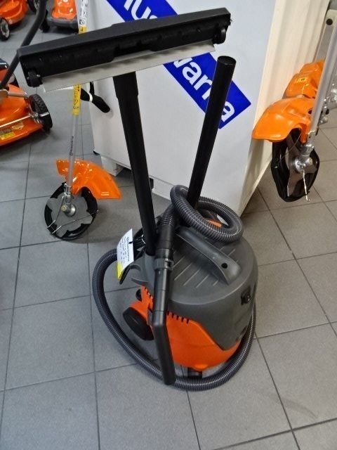 Husqvarna Nass/Trockensauger WDC 220 | Kaufen auf Ricardo