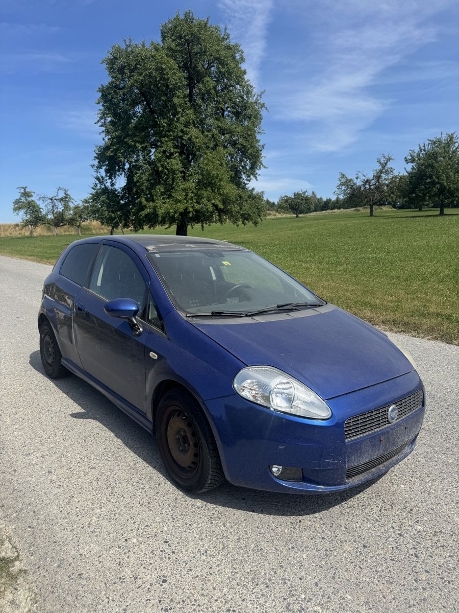 Fiat Automobili: Fiat Punto Grande 1.4 – Usato da Hohentannen venduto da kle_7ykx 1