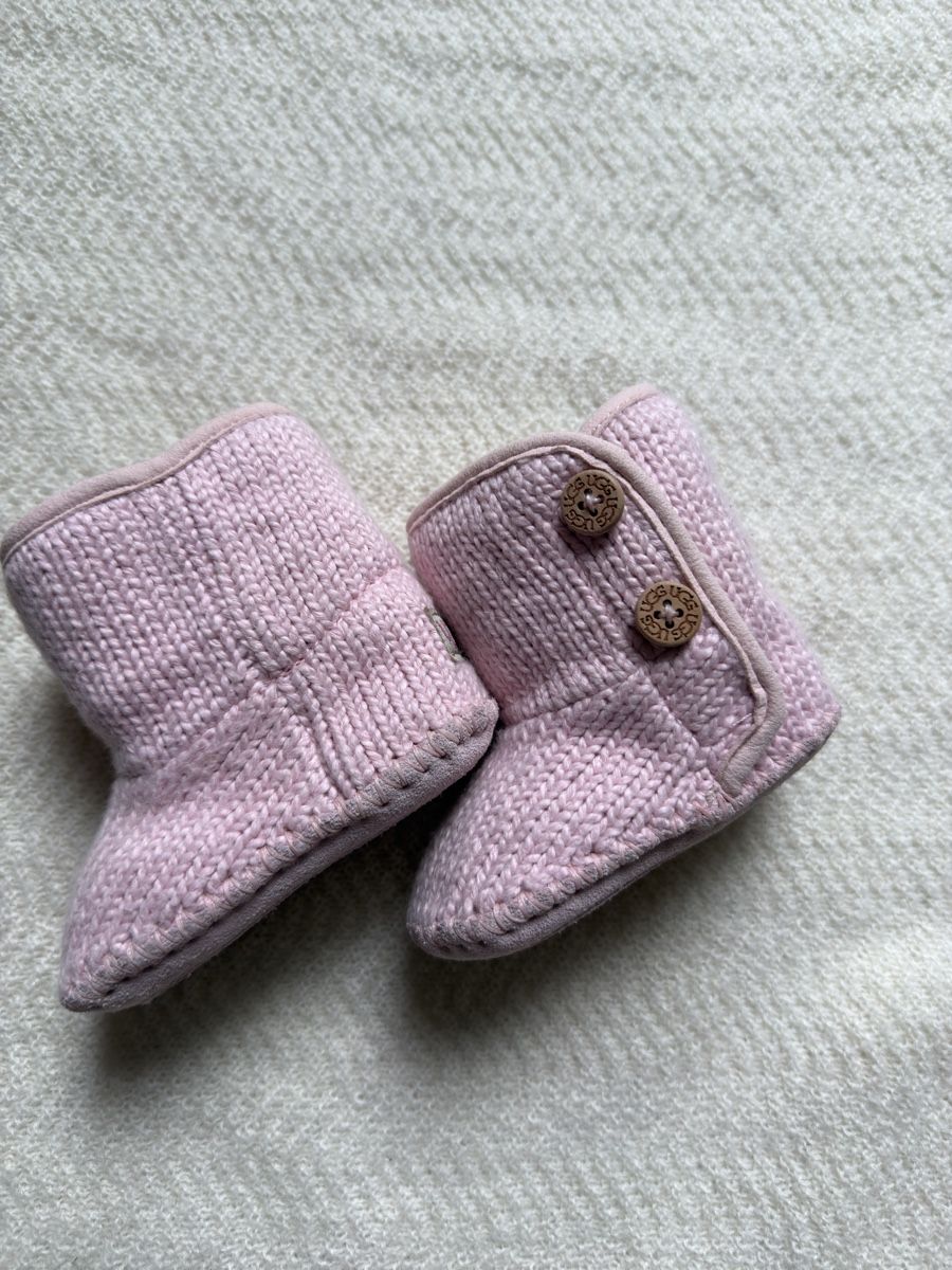 Ugg Scarpe per ragazzi: UGG Baby Booties 16 Neu – Nuovo (secondo la descrizione) da Zürich venduto da WomenMenKidsClothes