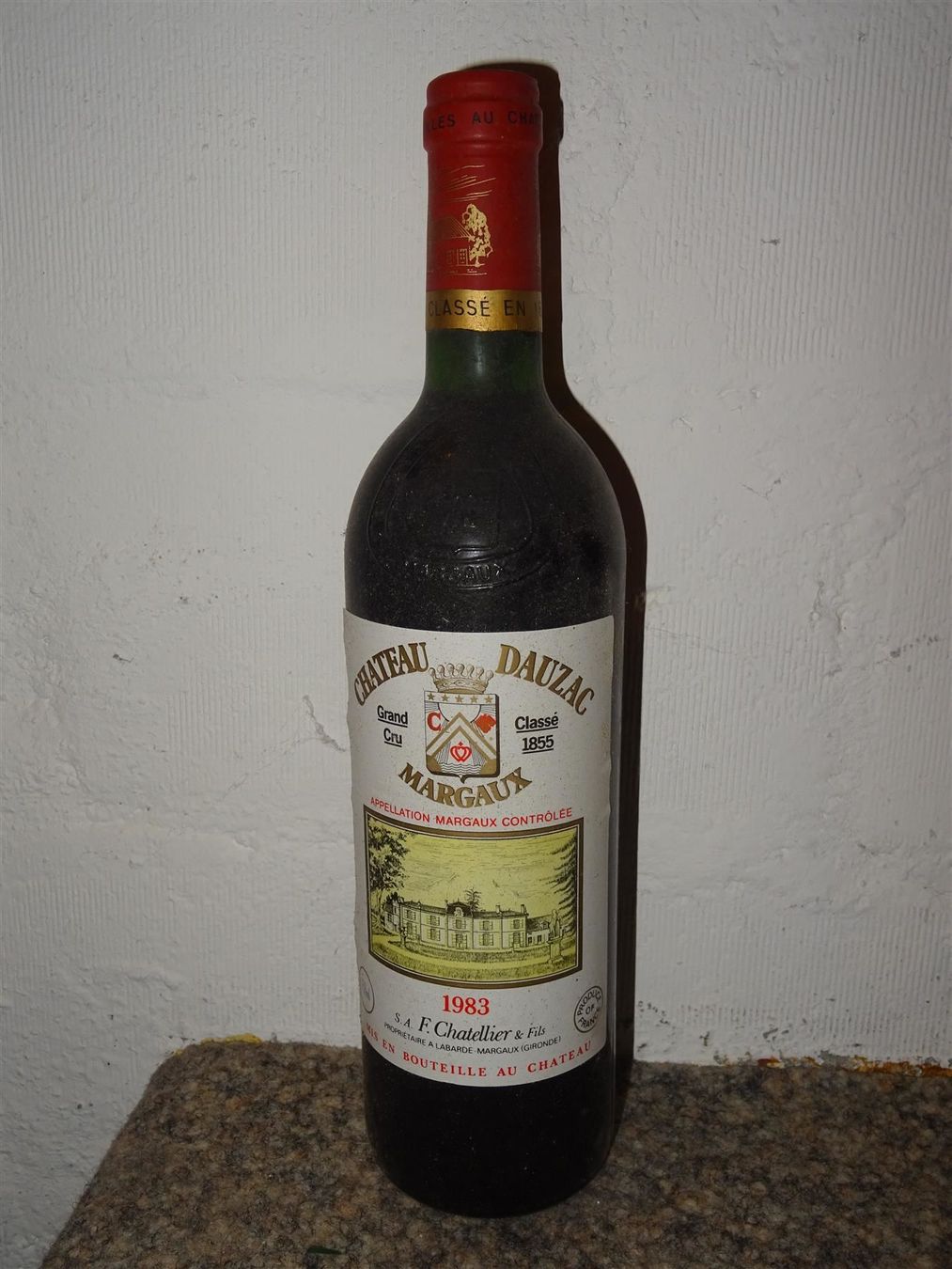 Vino: Château Dauzac, 1983 – Nuovo e nell'imballaggio originale da Bilten venduto da Bora3