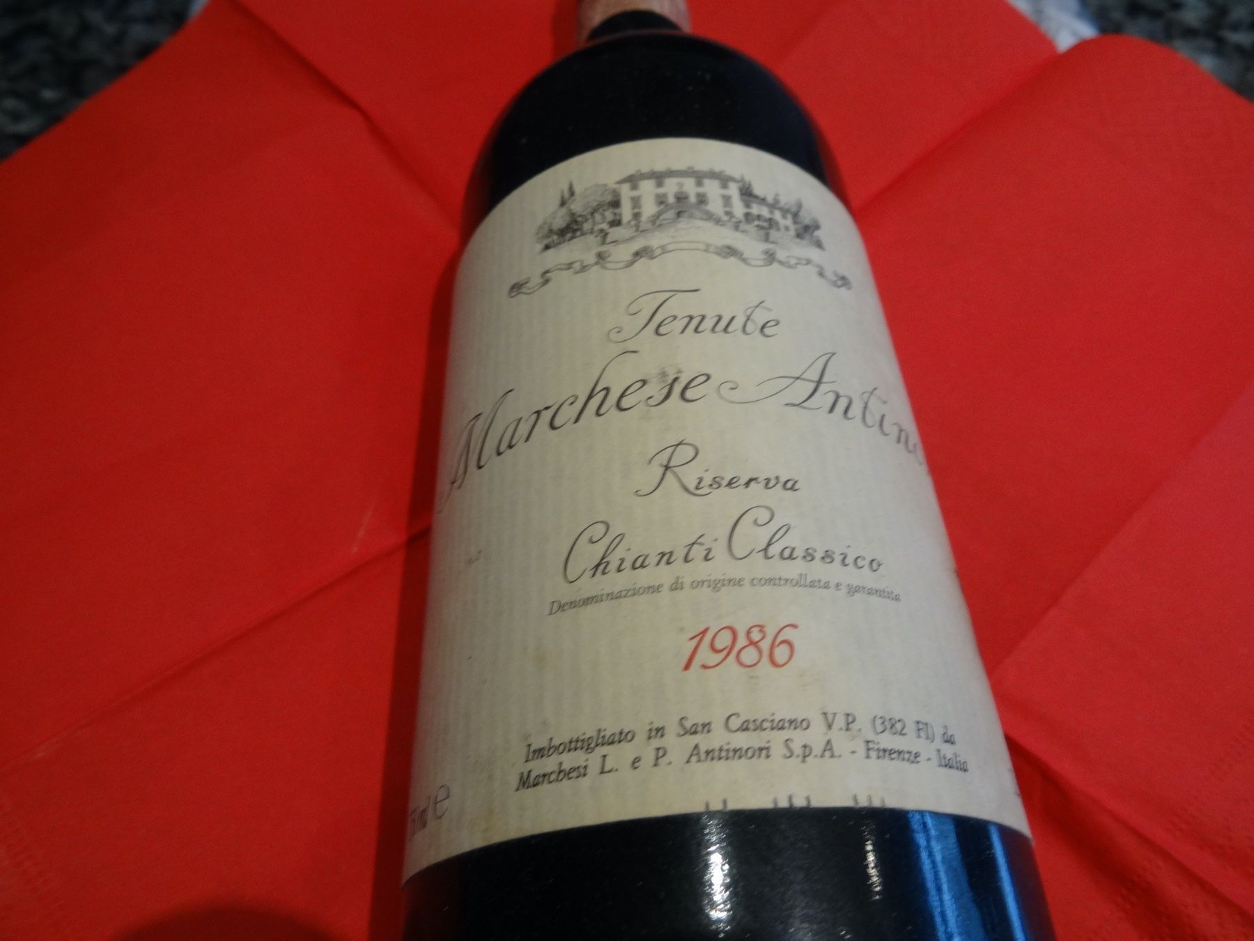 Antinori Vino: 1986 Chianti Classico Riserva Marchese – Nuovo e nell'imballaggio originale da Allenwinden venduto da Obalu 1