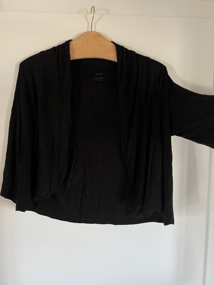Boleros: Schwarze Jacke von OPUS, Grösse 42 – Neu (gemäss Beschreibung) aus Kriens von Noemijulia7 1