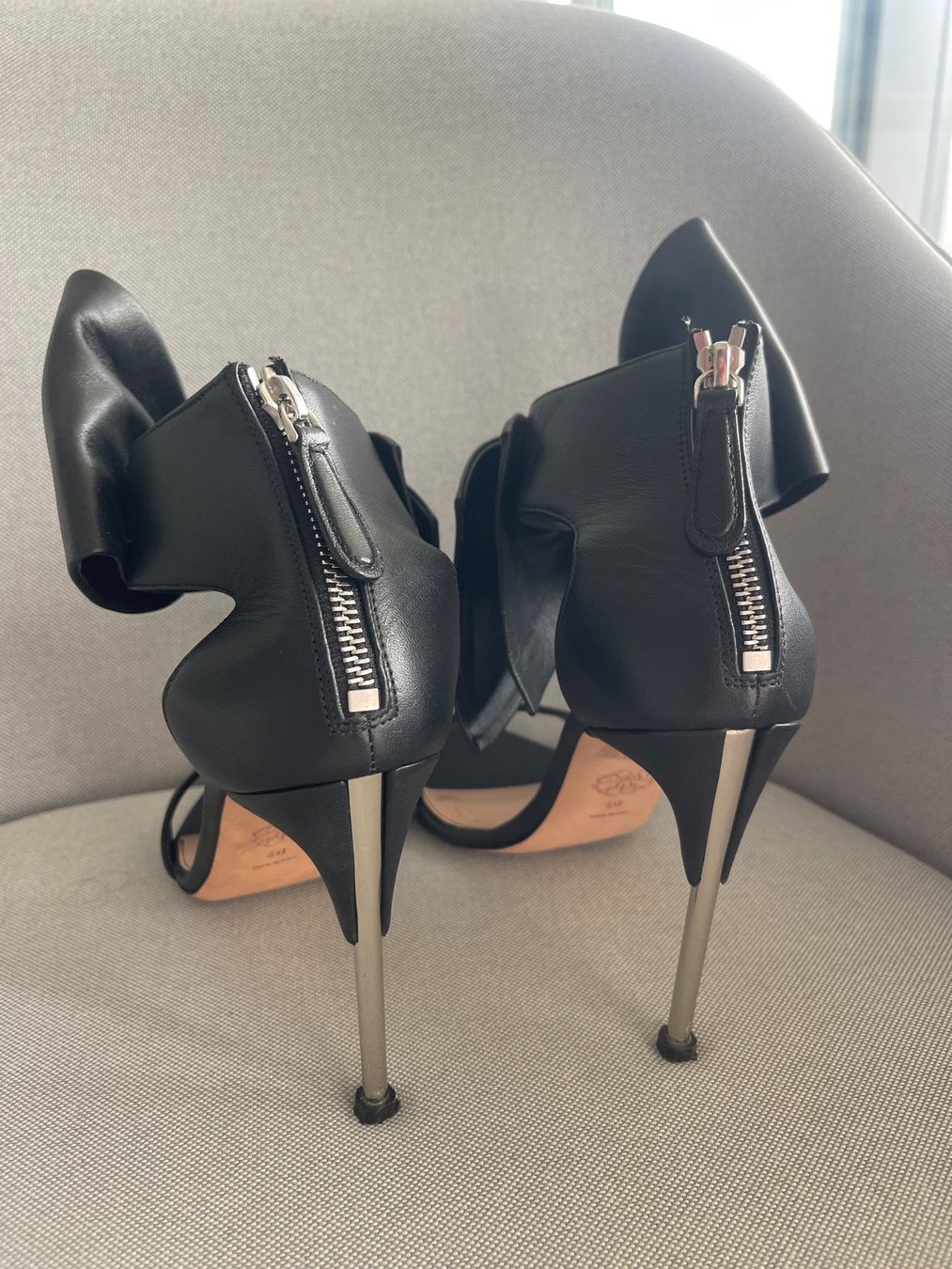 Alexander Mcqueen Damenschuhe: Alexander McQUEEN Sandals 40 – Gebraucht aus Agra von Milena_L 1