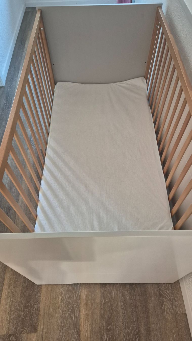 Letti: Roba Babybett / Kinderbett, Holz – Usato da Uetendorf venduto da Ju_li_du 2