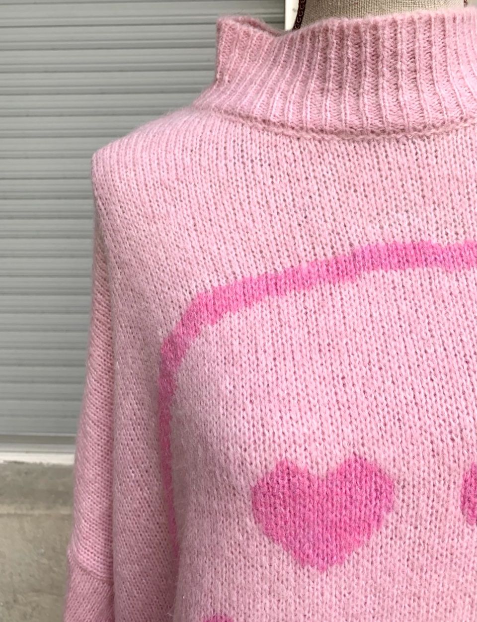 Pullover & Sweatshirts: Superbe pull rose oversize FARFALLA smiley amoureux TU – Gebraucht aus Martigny von only__you 7