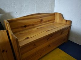 Banc en bois massif avec espace de stockage intégré 👍🏼