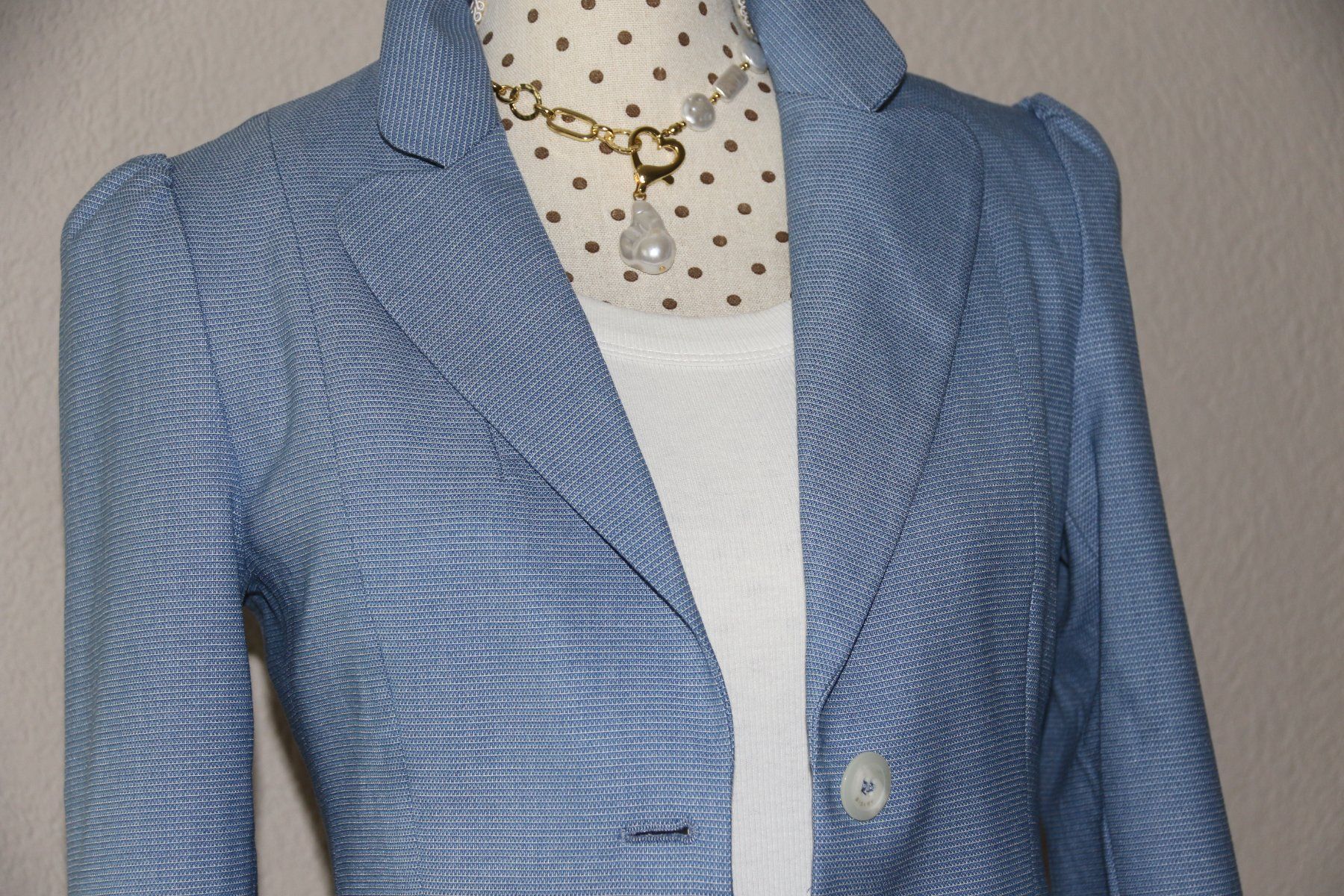 Giacche: Mega toller Blazer Gr.34 wire neu – Usato da Oberwil-Lieli venduto da Svetlana28 1