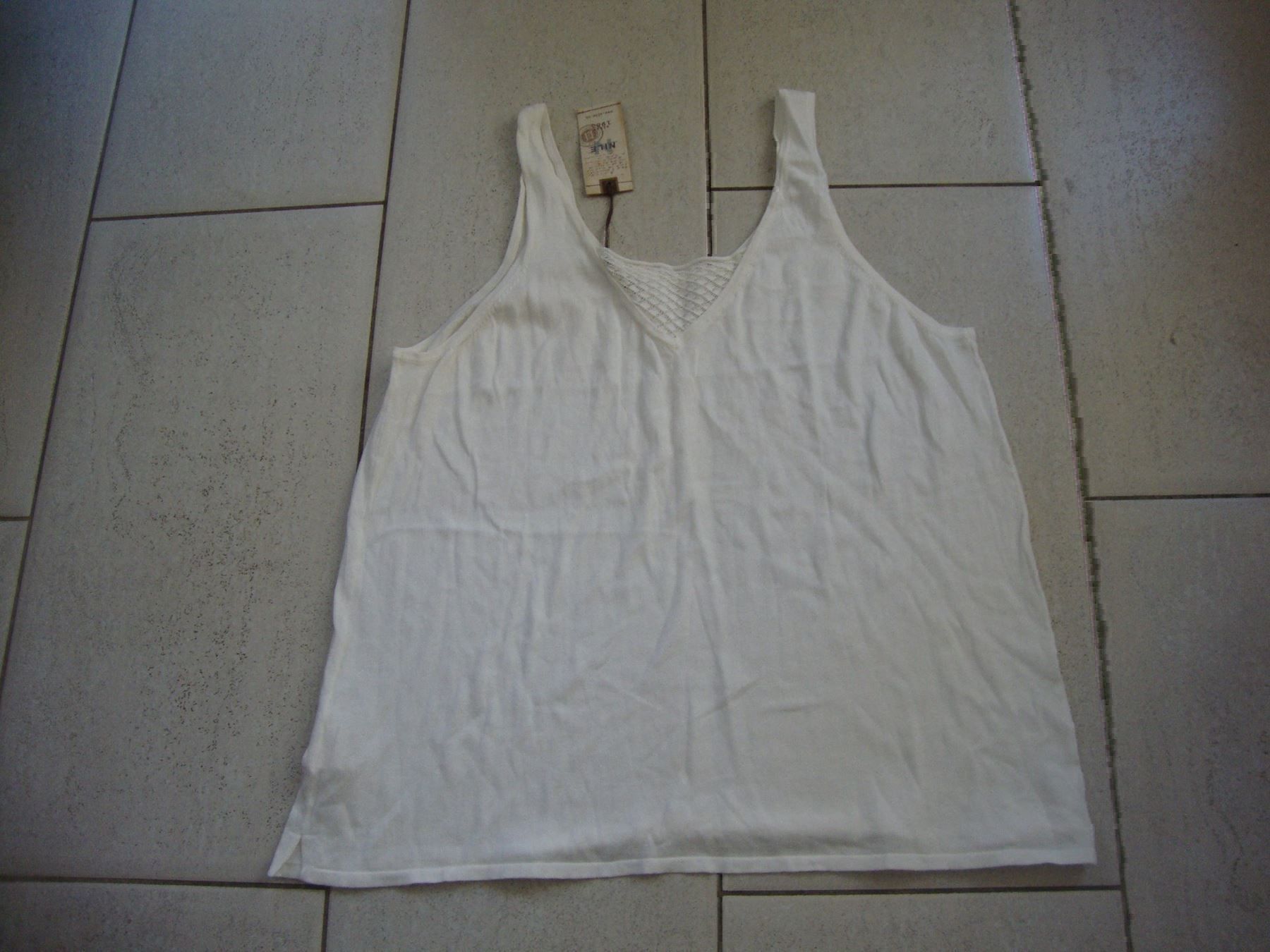Nile Top: NILE TOP GR.XL – Usato da Rotkreuz venduto da Samballi