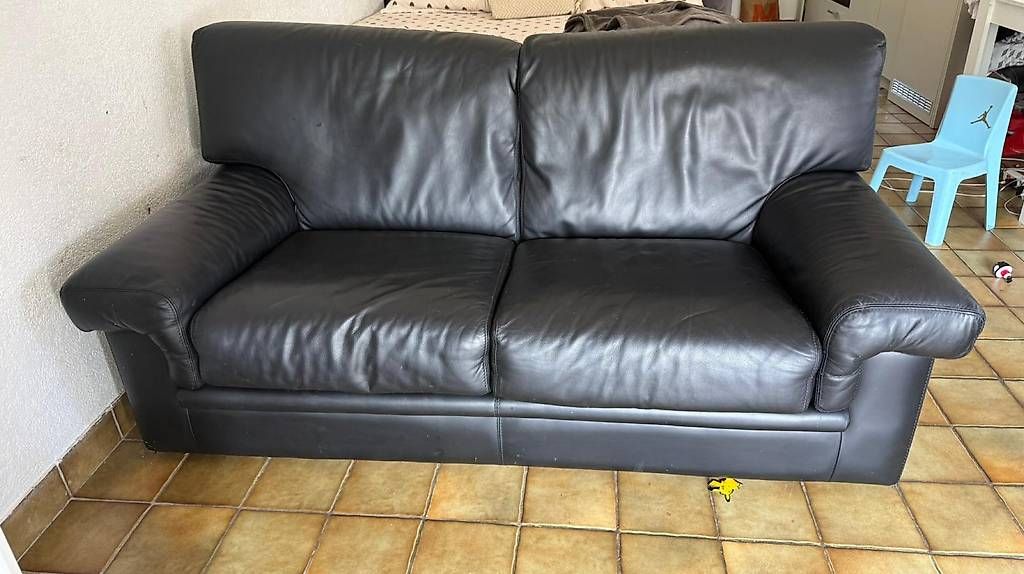 Sofas: Canapé lit  – D'occasion à Sion par alan_cerro 1