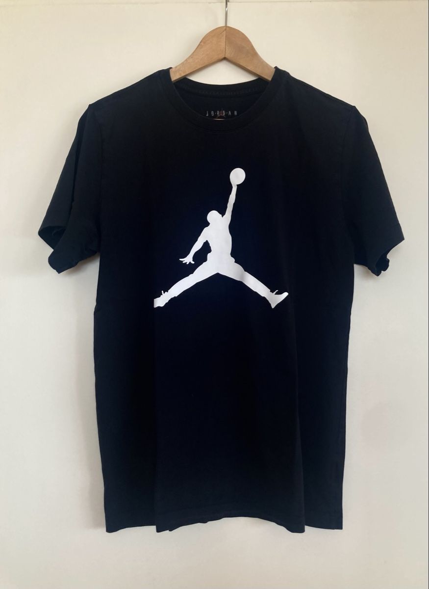 Jordan T-shirts: T-shirt Jordan noir M – D'occasion à Chêne-Bougeries par GiovannaDiLoreto