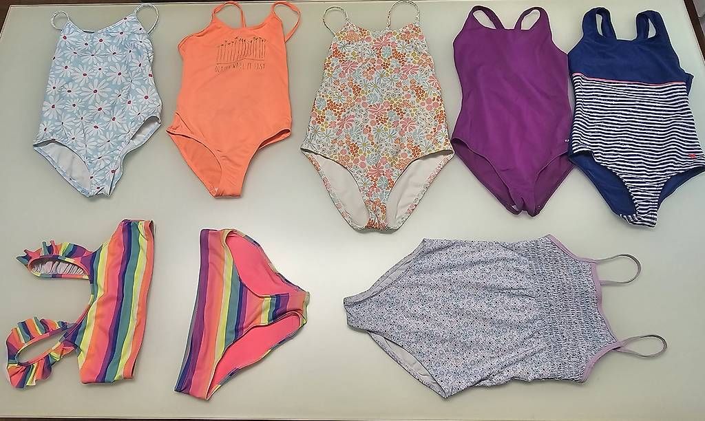 Costumi da bagno & Bikini: Badekleidset 8teilig Mädchen – Usato da Münchenbuchsee venduto da Bussistyle
