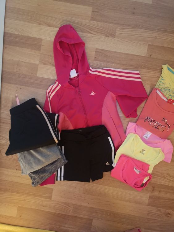 Vêtements de sport pour filles | Canada