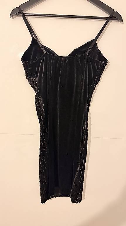 Vestiti: Robe noire à sequins – Usato da Biel/Bienne venduto da Cli 2