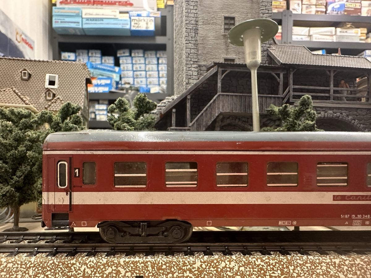 Märklin Modellini di ferrovie: Märklin 4075 SNCF ‚Le Capitole‘ – Usato da Lupsingen venduto da New-Haven 1