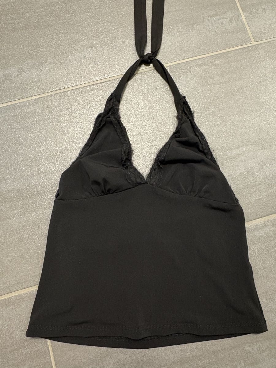 Stradivarius Top: Stradivarius Spitzen Halter Top M – Usato da Rümlang venduto da svent 5