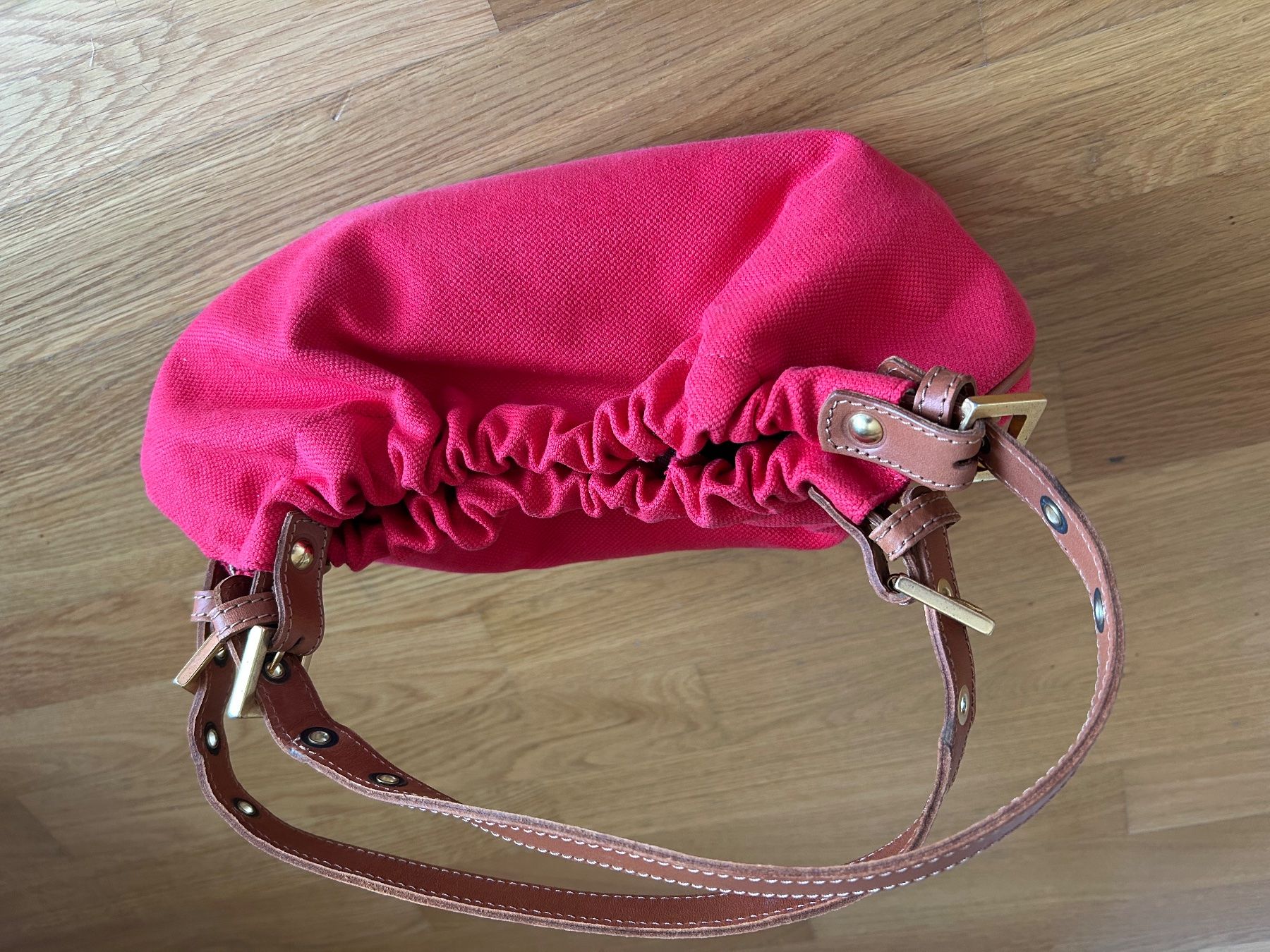 Sacs femmes: Rote Handtasche – Neuf (Voir description) à Rorschach par LuciaTramp 4