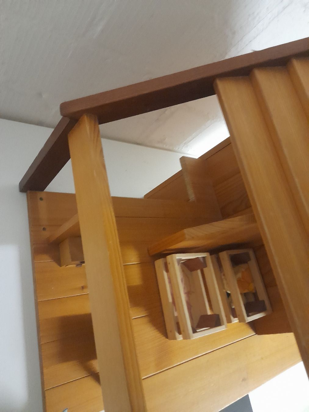 Case e mobili per bambole: puppenhaus aus holz – Usato da Glattbrugg venduto da B_B 8