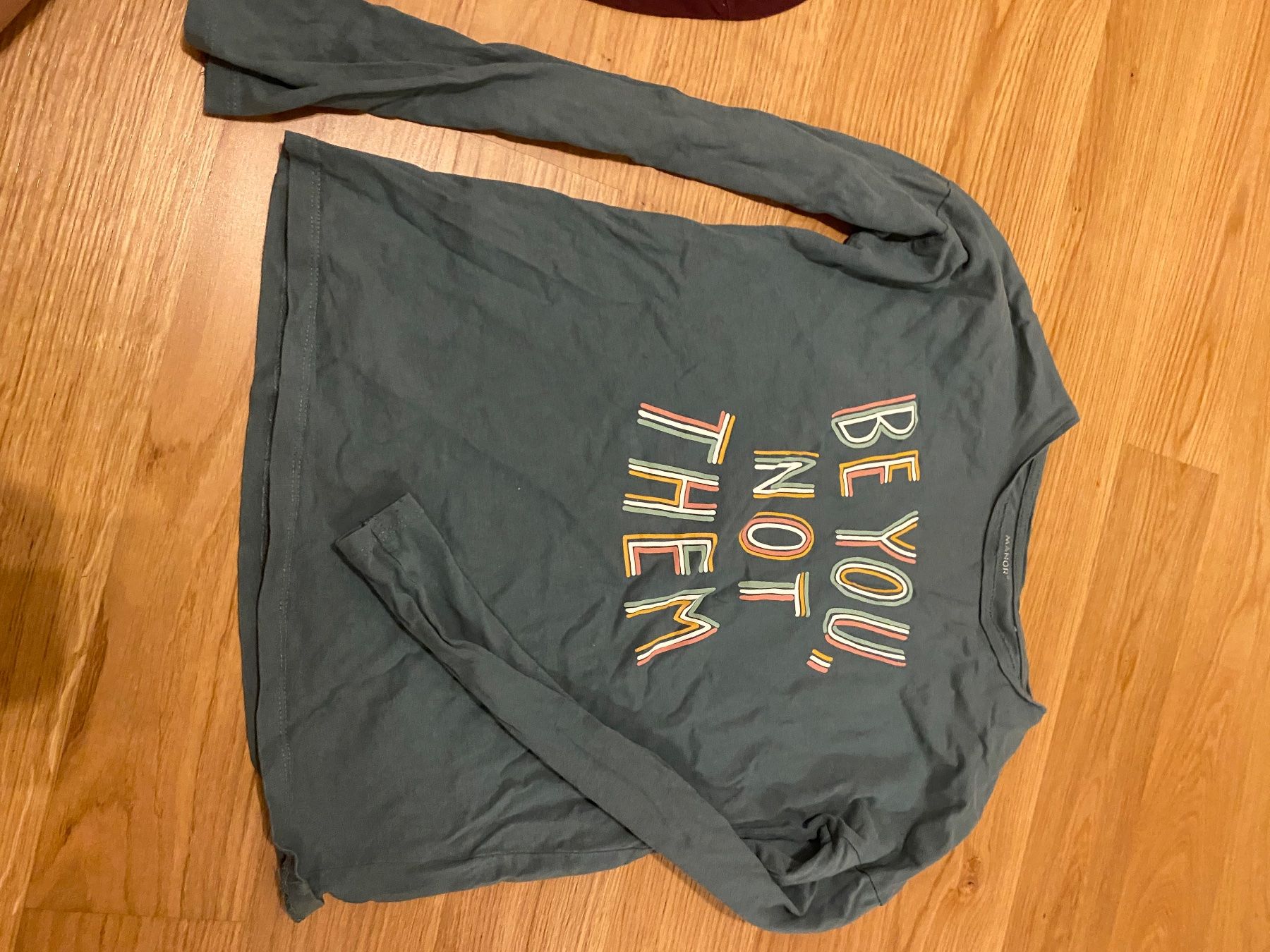Manor Maglioni & Felpe: Kinder Langarm Shirt. – Usato da Pfeffingen venduto da Marc4148