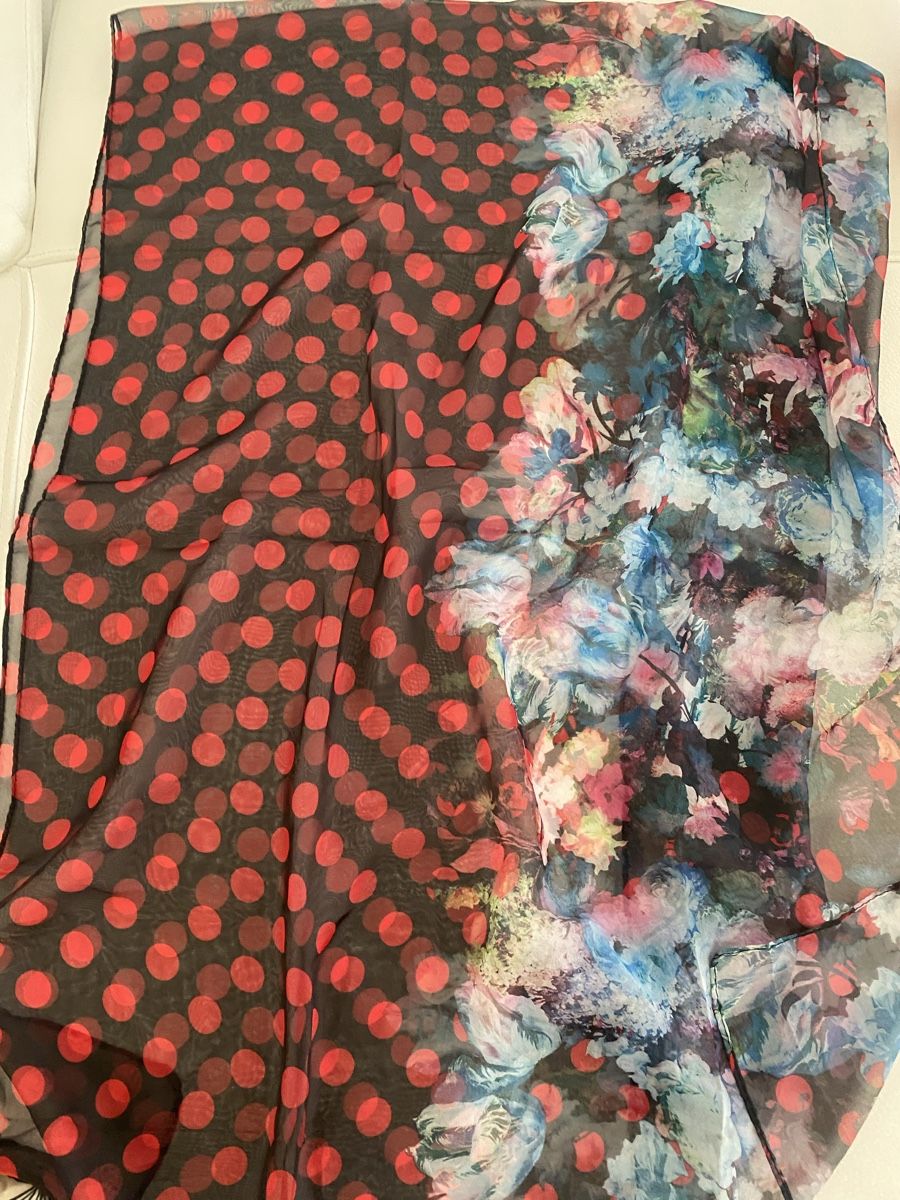 Foulard & Sciarpe: Seiden Schal 🌸 – Usato da Opfikon venduto da Luis144 2