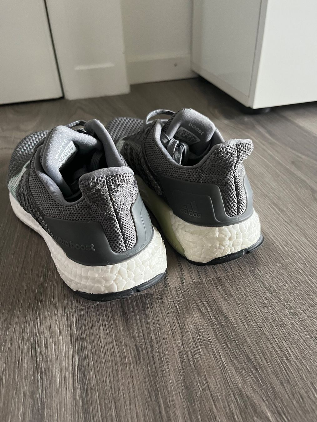 Adidas Scarpe da donna: Adidas boost sneakers size 38 – Usato da Bôle venduto da lau_wc66 2
