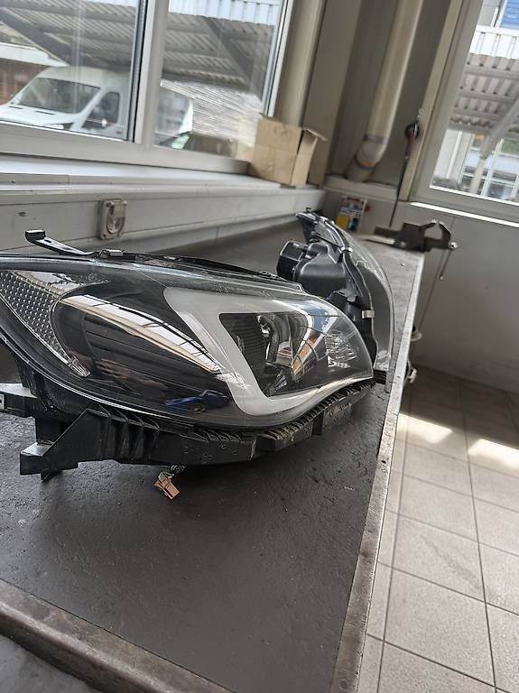 Fari: Subaru Impreza WRXSTI Scheinwerfer – Difettoso da Dallenwil venduto da Nidimo 2