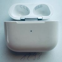 Original Apple Ladecase MagSafe A2566 für AirPods 3 Gen.