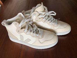 Nagelneue VEJA V15 Leder Sneaker
