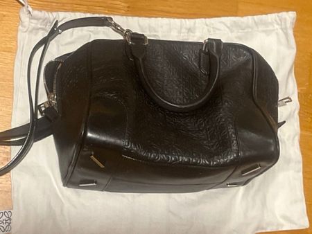 Loewe Amazona bag 28 black leather very good condition