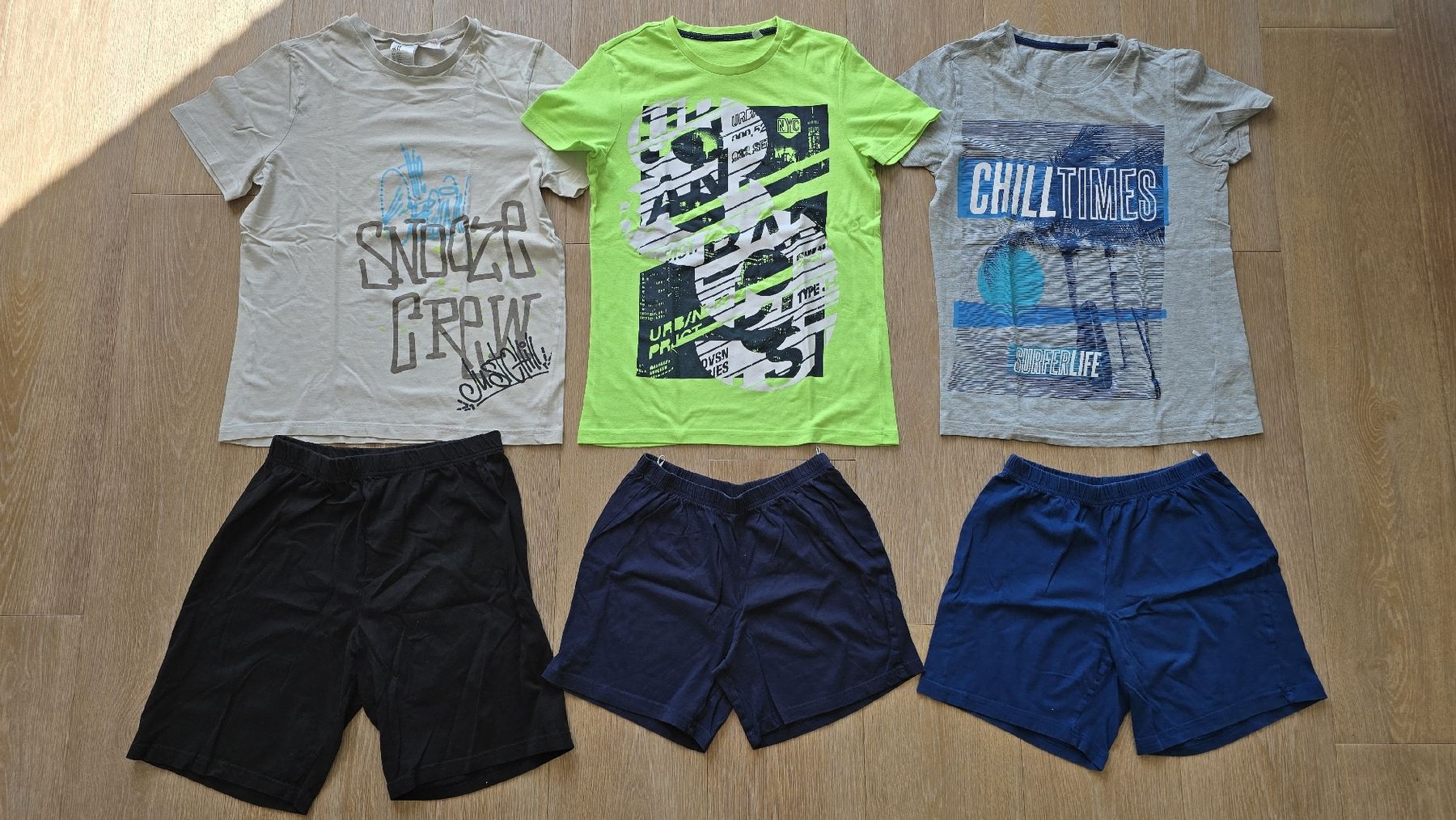 C&A Pigiama & Simili: 3 kurze Pyjamas Gr. 158 – Usato da Remetschwil venduto da Mausimami07
