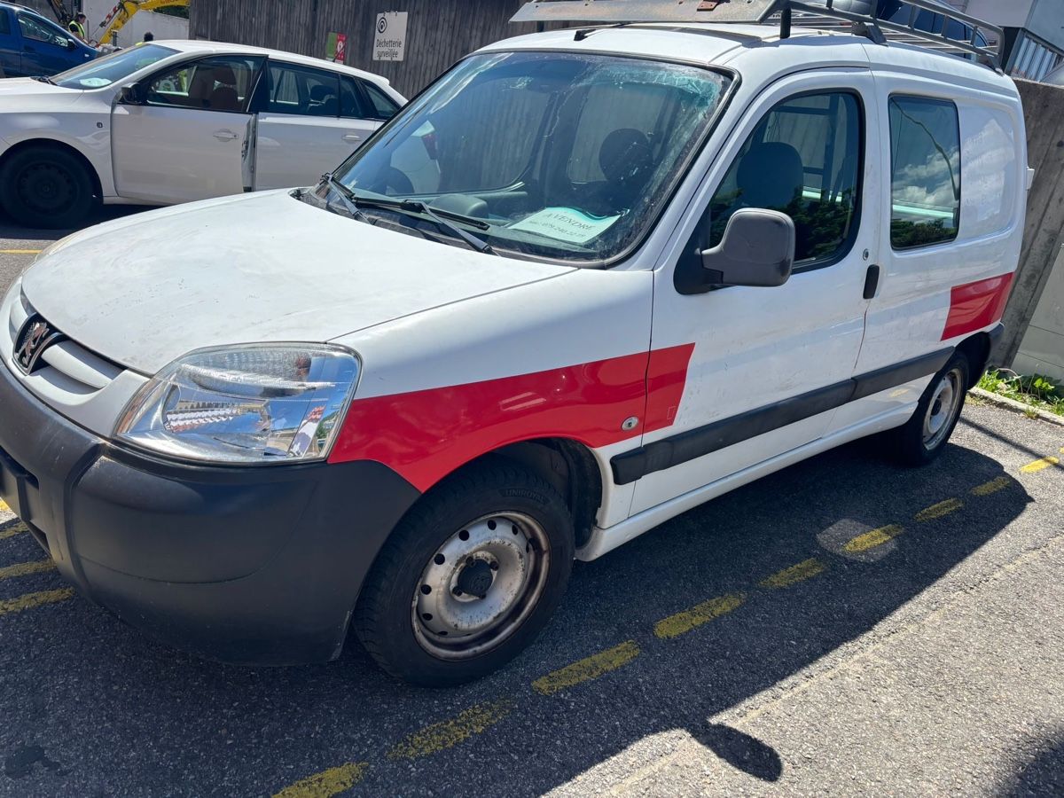Peugeot Veicoli commerciali: Peugeot partner – Usato da La Chaux-de-Fonds venduto da Transportchezmax