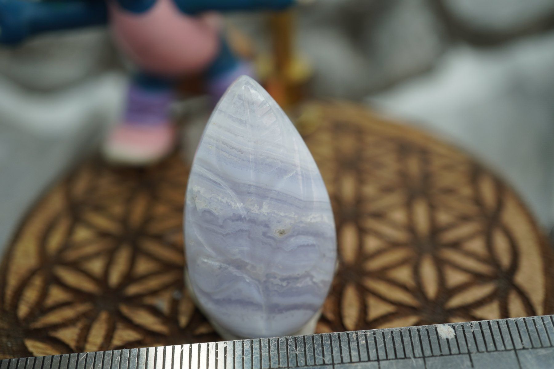 Mineralien & Heilsteine: Chalcedon     Blatt Geschnitzt  Cabochon   Ab 1.- – Neu und originalverpackt aus Eschenbach SG von topstone 1