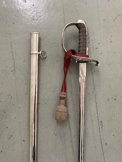 Armes blanches: OFFIZIERS SÄBEL  CH ARMEE – D'occasion à Chur par silbermon 1