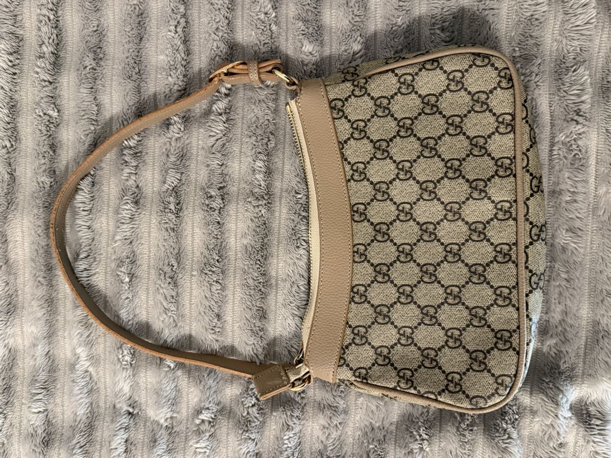 Taschen für Damen: Tasche – Gebraucht aus Bassersdorf von kri_dn6m 3