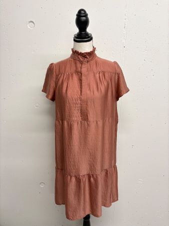 Neo Noir Satin Kleid altrosa Gr. 34 Rüschen kurzarm