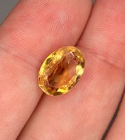 Ab 1 Fr. - 4.89 ct natürlicher Gold-Topas Edelstein