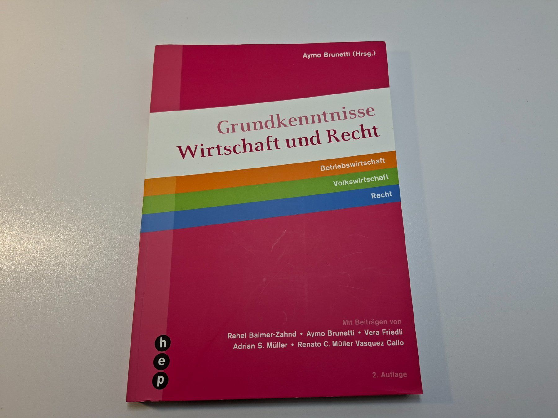 Libri: Grunkenntnisse:  Wirtschaft und Recht – Usato da Fulenbach venduto da jue_m7rs